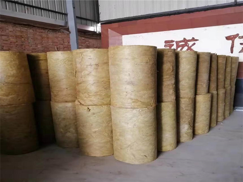 運城巖棉保溫管價格